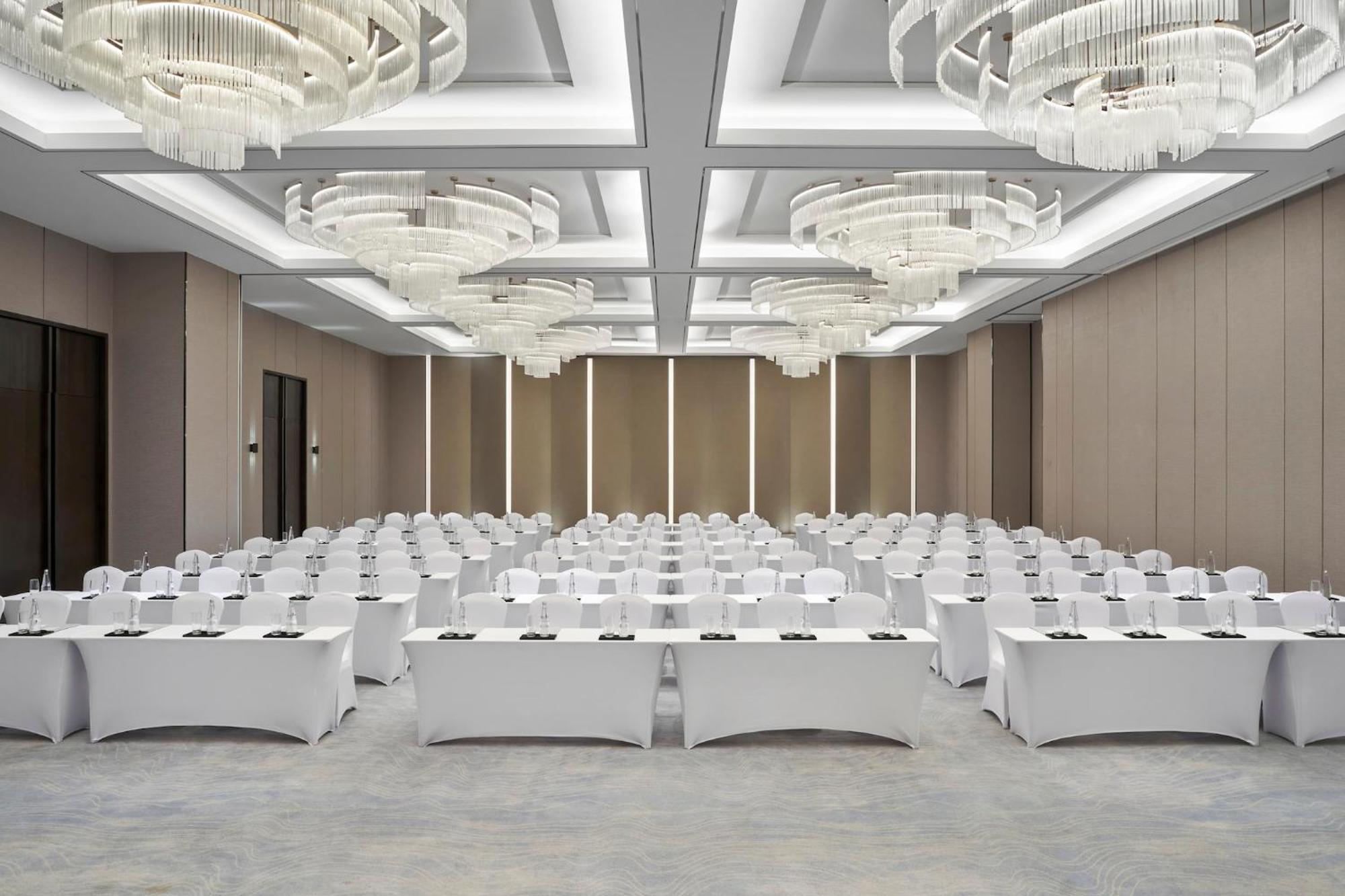 होटल Crowne Plaza Centre By Ihg Da Nang