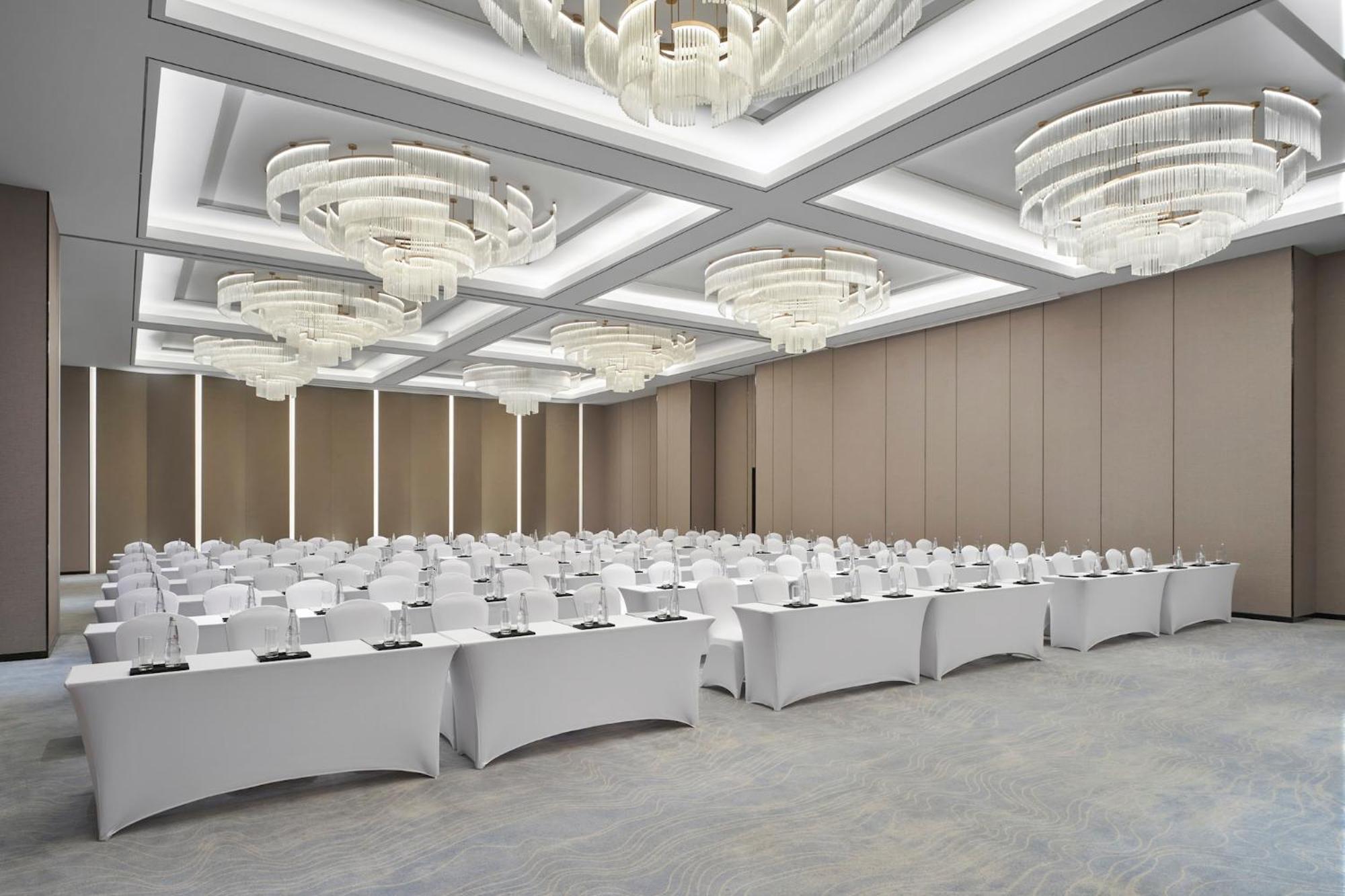 Crowne Plaza Centre By Ihg होटल 5*