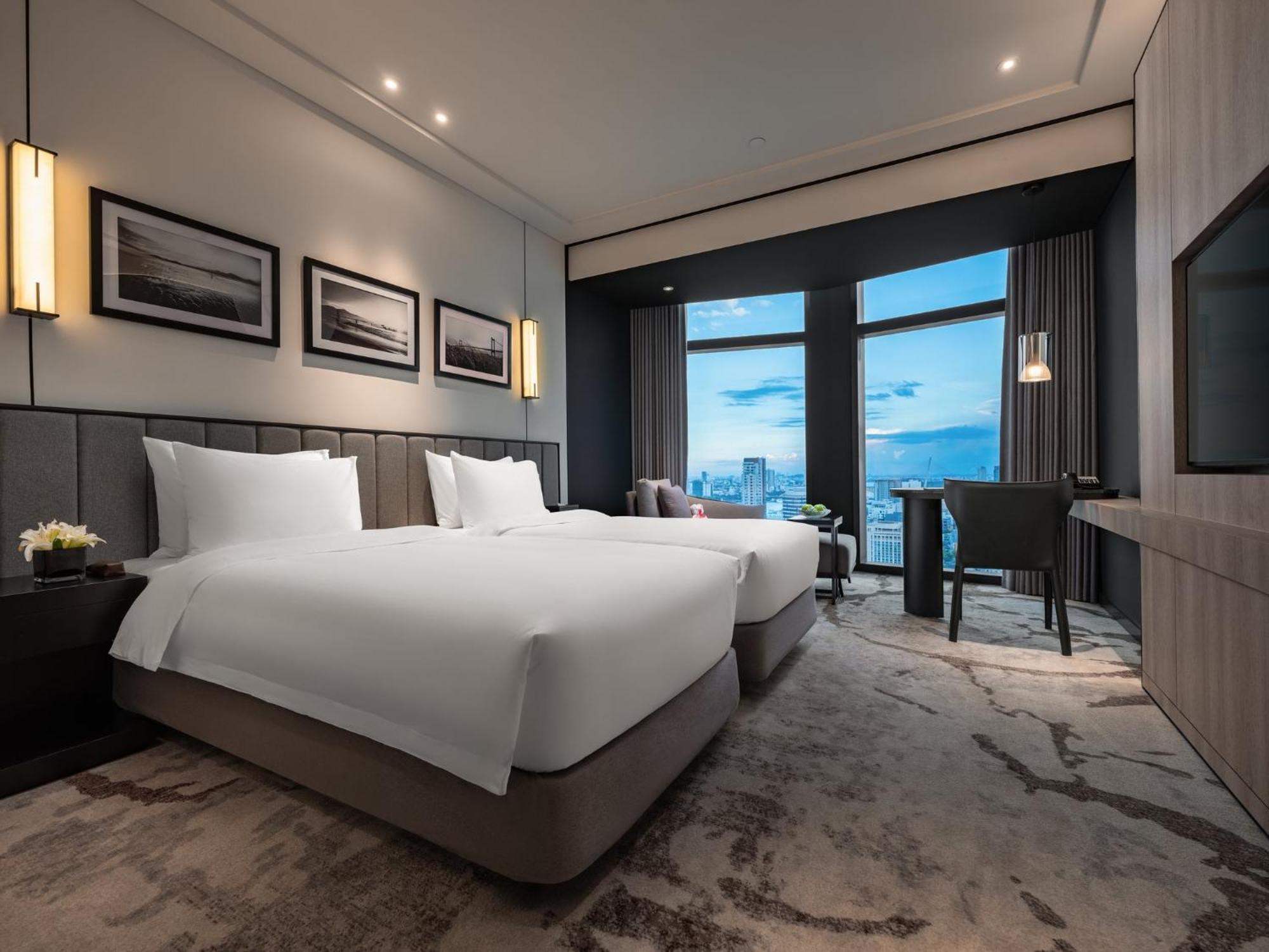 Crowne Plaza Centre By Ihg Khách sạn 5*